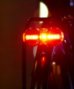 Busch-mueller Feu Arrière TOPLIGHT Flat S Plus à Diode Dynamo -Composants Soldes 329S TOPLIGHT Flat S Actionbild neu