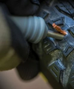 Blackburn PLUGGER Kit De Réparation Pour Pneus Tubeless 11 Blackburn PLUGGER Kit De Réparation Pour Pneus Tubeless -Composants Soldes 4001 971 6