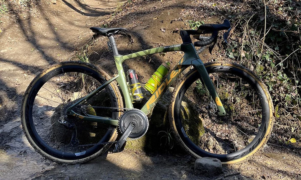 Elite Porte-bidon PRISM Carbon METALLIC 5 Elite Porte-bidon PRISM Carbon METALLIC – Image 5