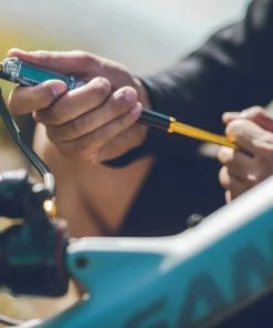 Lezyne Pompe D'amortisseur Digital Shock Drive 8 Lezyne Pompe D'amortisseur Digital Shock Drive -Composants Soldes Lezyne 1 MP DSHKDR V104 20052331 Digital Shock Drive Dampferpumpe 1