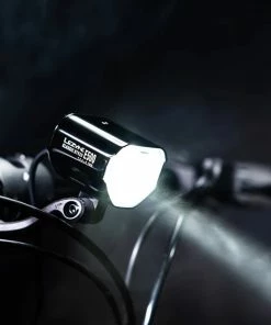 Lezyne Classic STVZO E500 Feu Avant Pour Vélo électrique -Composants Soldes Lezyne 20121175 Classic STVZO E500 E Bike Frontlicht 1 LED ECLST V104AE 4