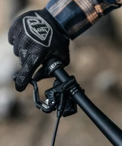 MAGURA Kit De Freins à Disque MT5 PRO + Storm HC 203/180 8 MAGURA Kit De Freins à Disque MT5 PRO + Storm HC 203/180 -Composants Soldes Magura MT5 PRO Scheibenbremsen Set Storm HC 203 180 2702863 c