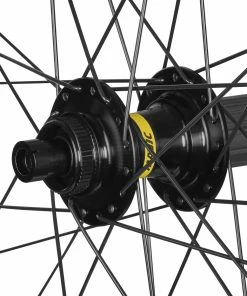 Mavic Jeu De Roues URBAN E-Speedcity 1 700 CL Shimano -Composants Soldes Mavic URBAN E Speedcity 1 700 CL 12x142 Shimano Hinterrad R00011903 bsZ5eUqjyHJJp1