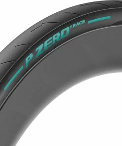 Pirelli Pneus Pliable P ZERO Race Colour Edition