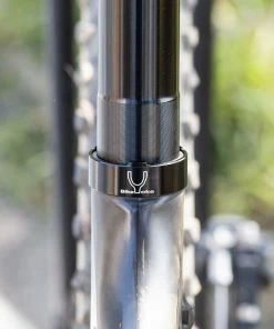 BikeYoke Serre-selle Squeezy -Composants Soldes Squeezy 1 min