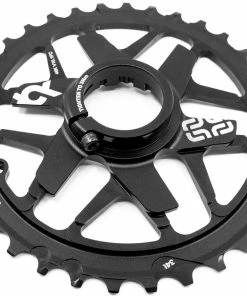 E-thirteen Cassette XCX Plus 11 Vitesses 8 E-thirteen Cassette XCX Plus 11 Vitesses -Composants Soldes ethirteen XCXPlusKassette FW2XPA 100 03