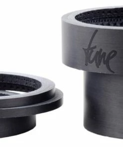 Tune Carbon 1 1/8" Spacer Set