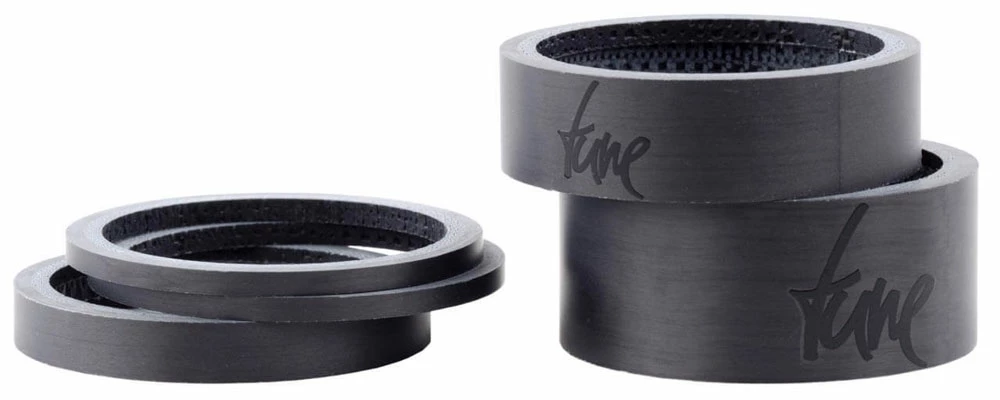 Tune Carbon 1 1/8" Spacer Set 1 Tune Carbon 1 1/8" Spacer Set